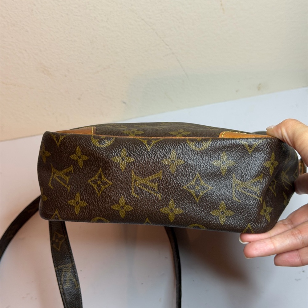 Louis Vuitton Monogram Danube shoulder crossbody bag PROJECT - Picture 8 of 15